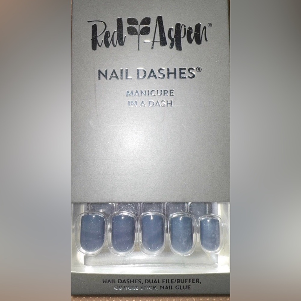 Red Aspen Nail Dashes | Dark + Stormi
